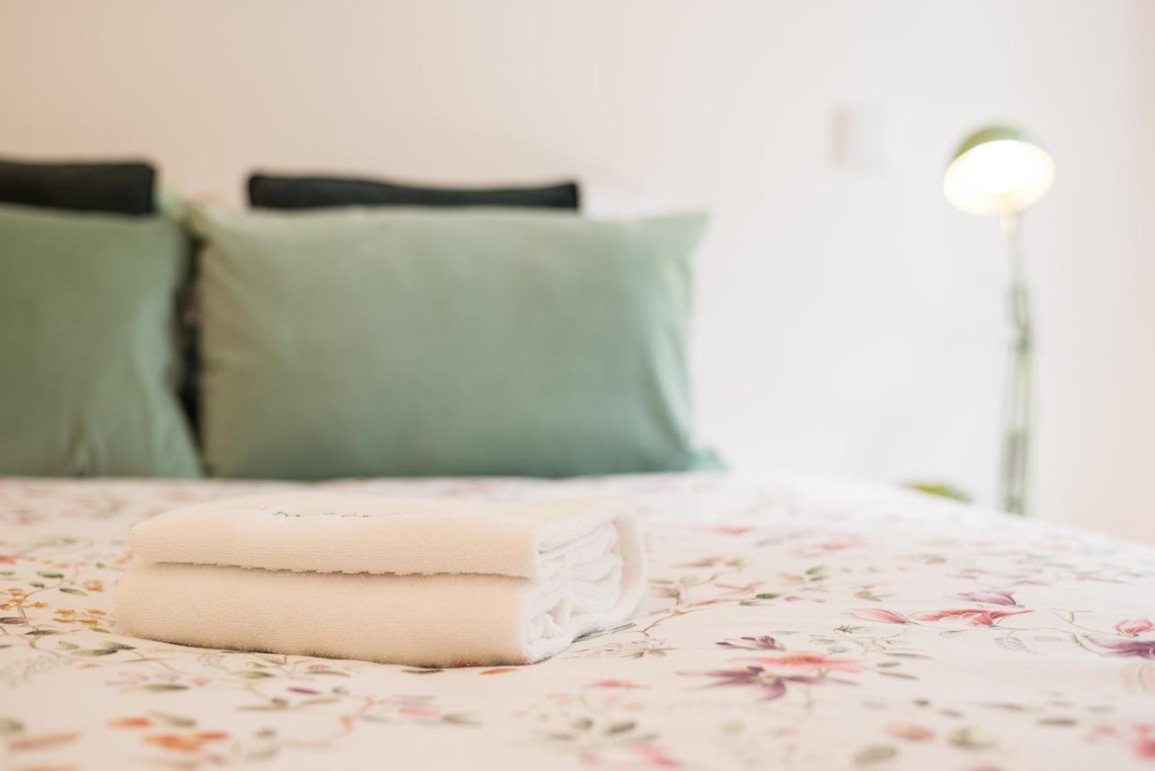 Guestready - Belas Artes Duplex Порто Екстериор снимка
